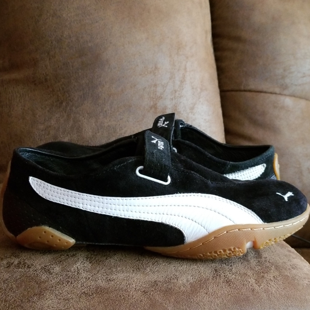Women Puma sneakers